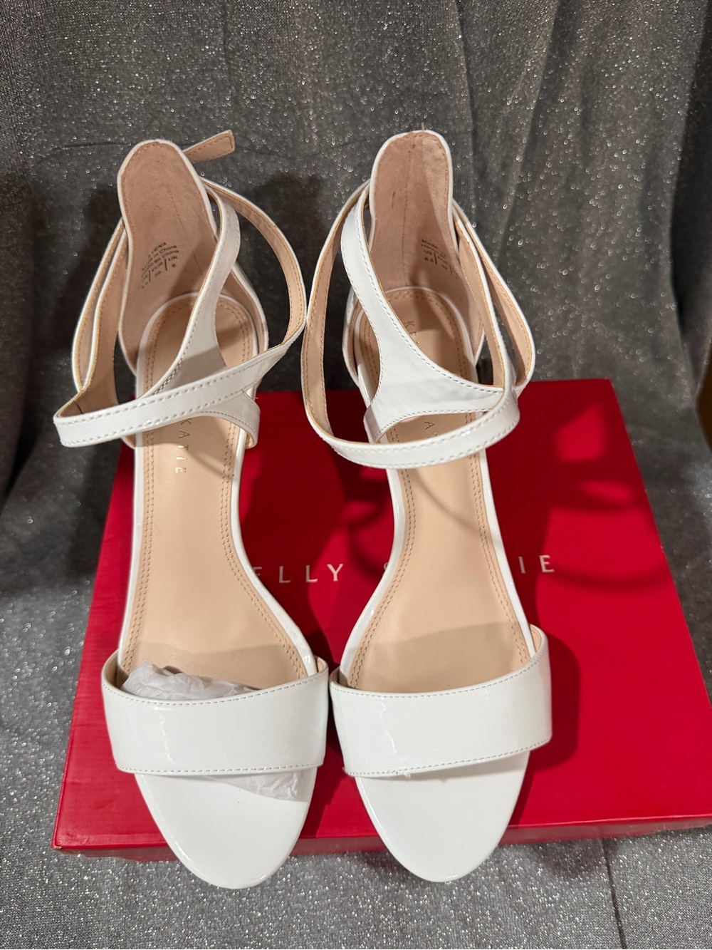 Kelly & Katie White Ankle-Strap Dress Sandals. New 8 1/2